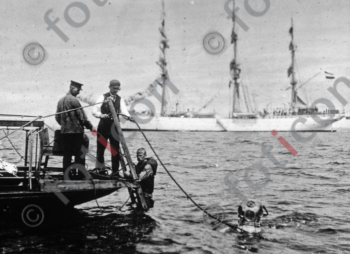 Taucher | Divers  (simon-meer-363-017.jpg)
